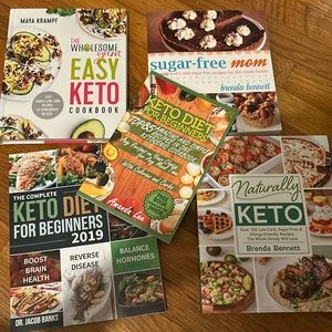 Keto cookbooks (lot)
